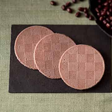 あずき煎餅の画像